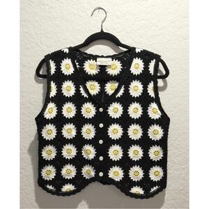 Crocheted Lulla Collection Daisy Cardigan Vest Size S Cottage Boho Floral